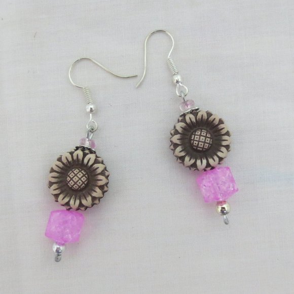 New Hand Crafted Pink Sunflower Dangle Earrings - Picture 1 of 6